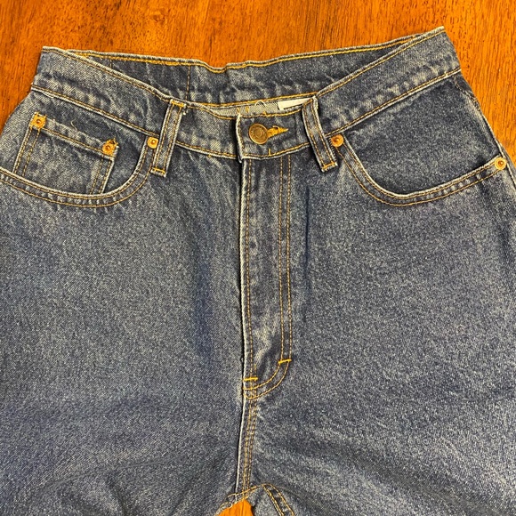 Vintage Jordache jeans. 100% cotton size 11/12 however they measure @ size 28 - Picture 4 of 11
